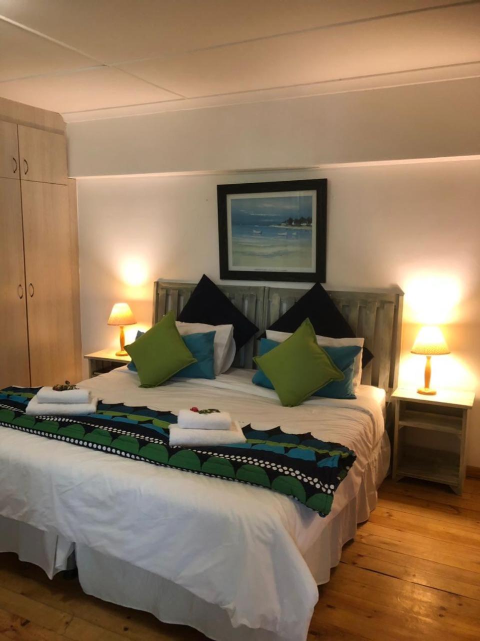 Aquarius Bed And Breakfast Jeffreys Bay Esterno foto